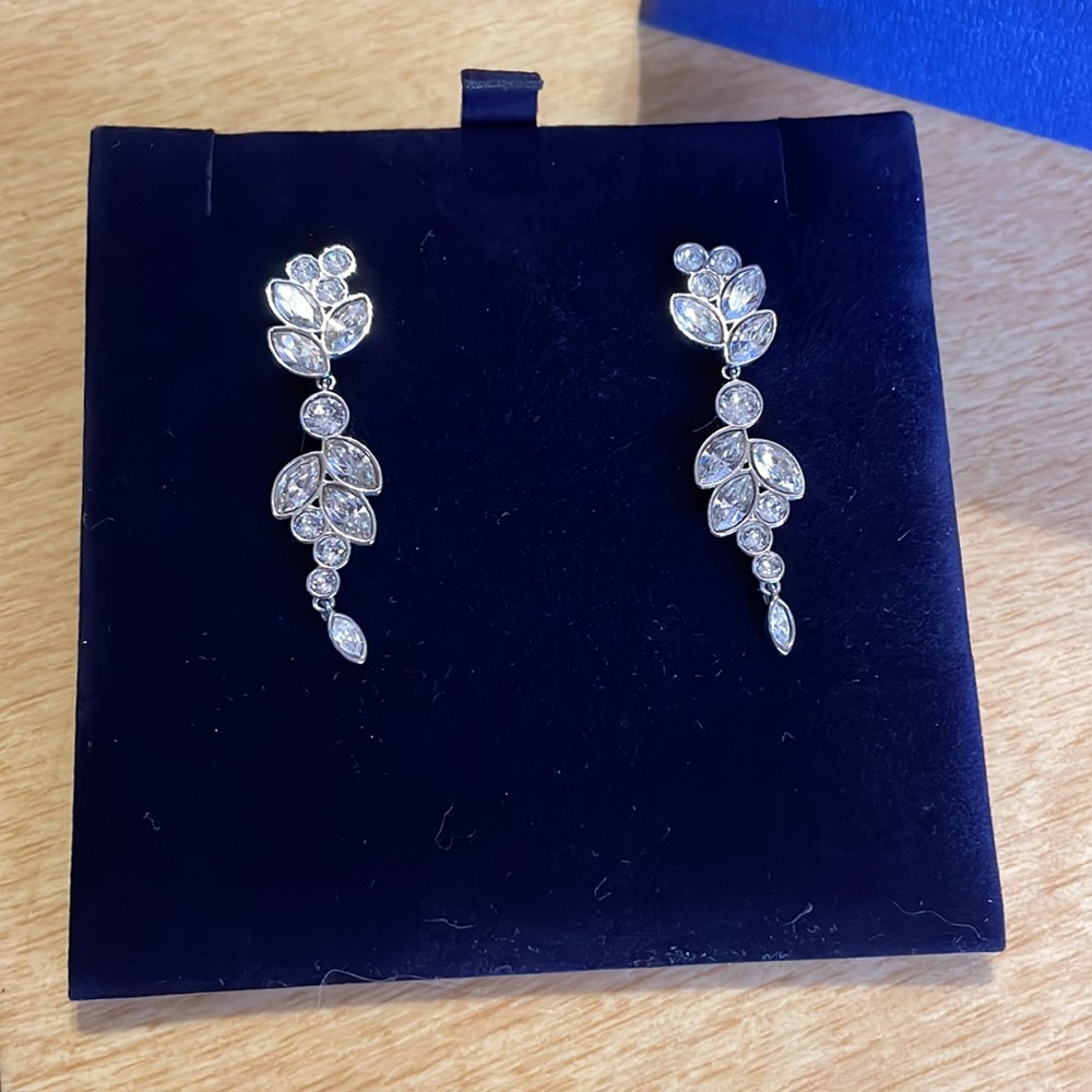 Swarovski earrings - Picture 2 of 5